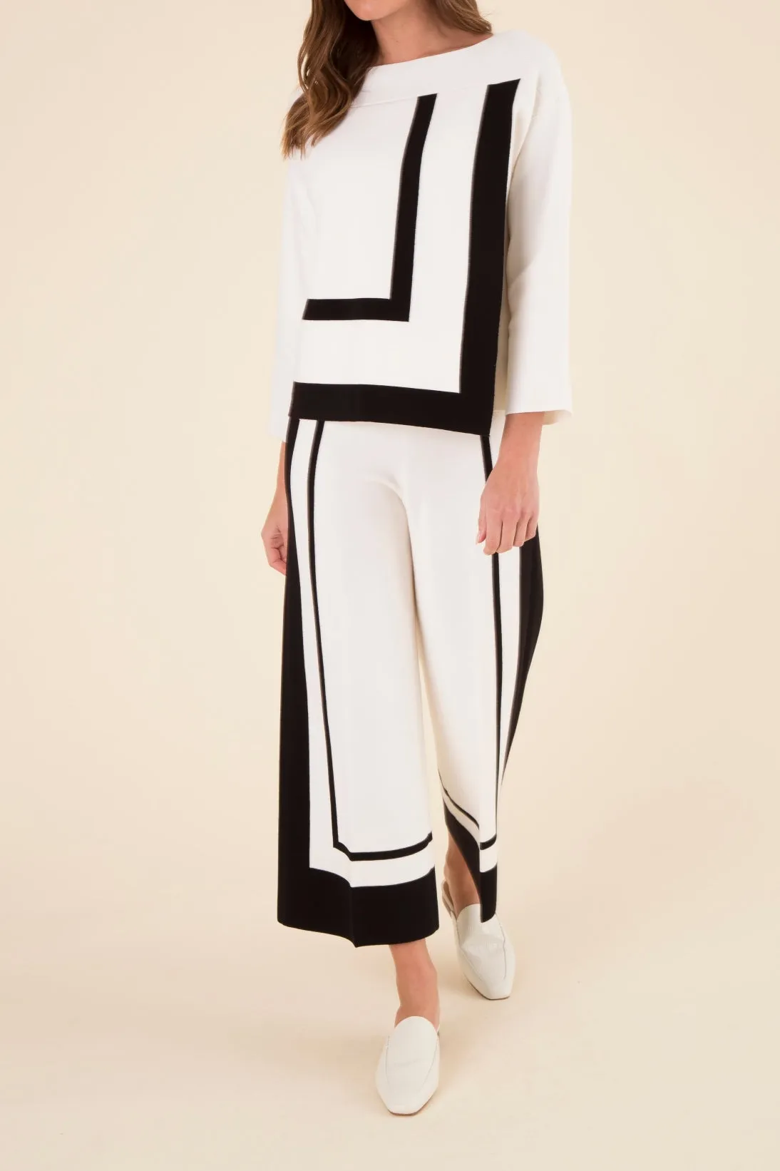 BOXY TOP W/ BORDER