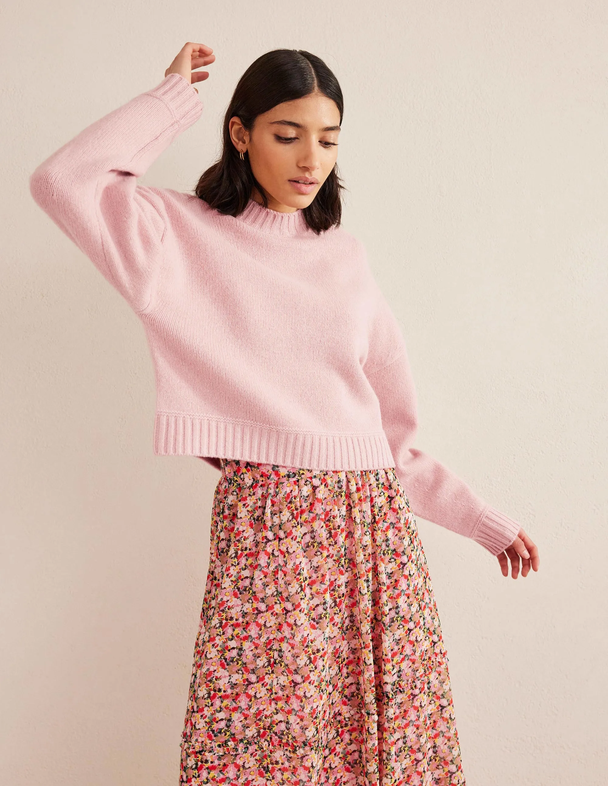 Brushed Wool Cropped Jumper-Chalky Pink