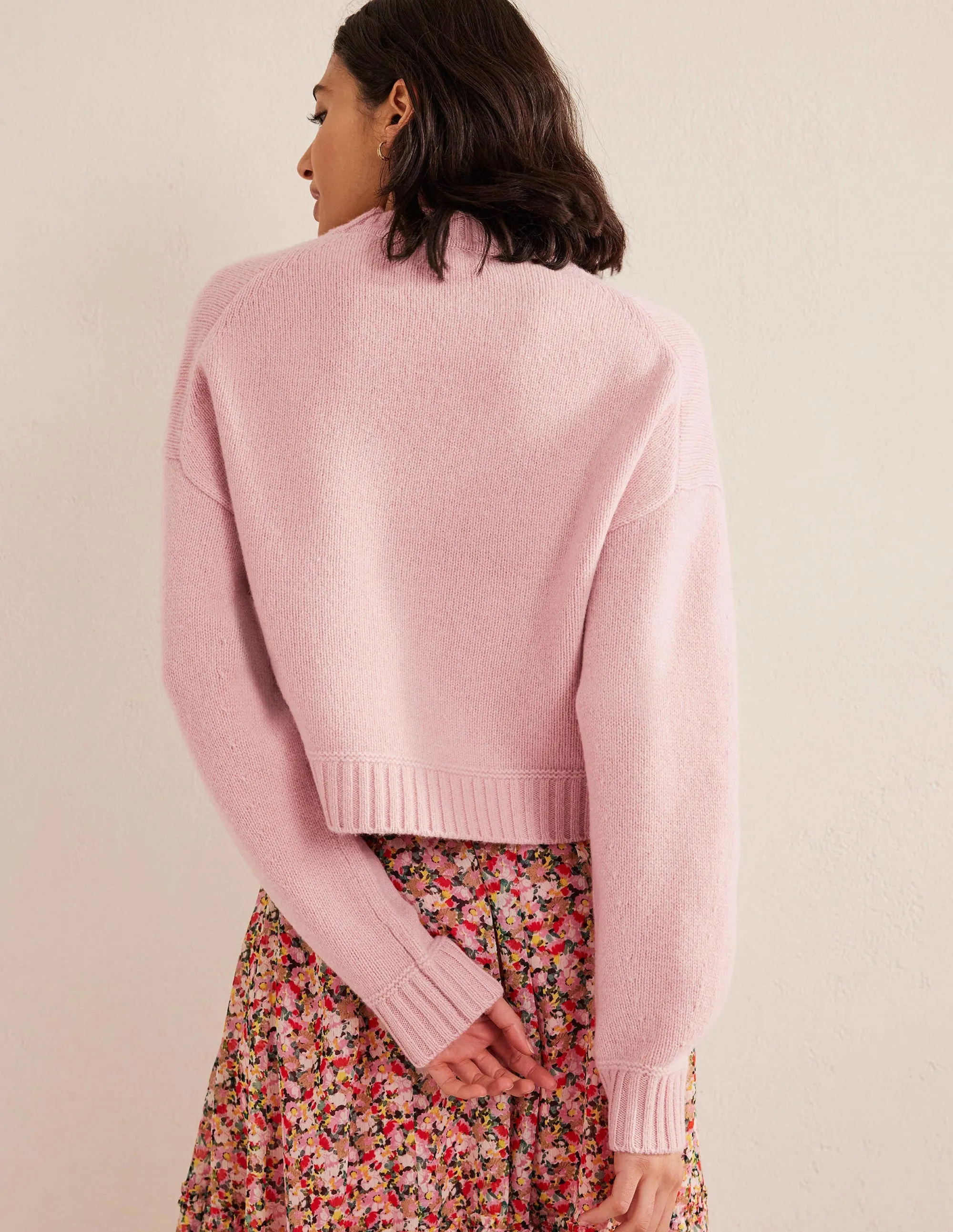 Brushed Wool Cropped Jumper-Chalky Pink